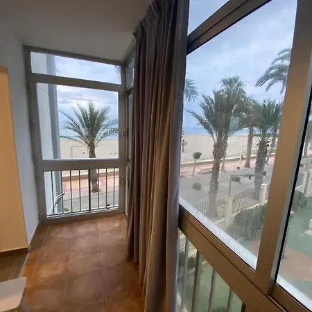 El Campello, Vista Al Mar Primera Linea De Playa エル・カンページョ